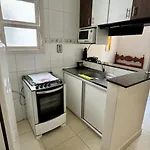 Pitangueiras Guarujá Apto com garagem